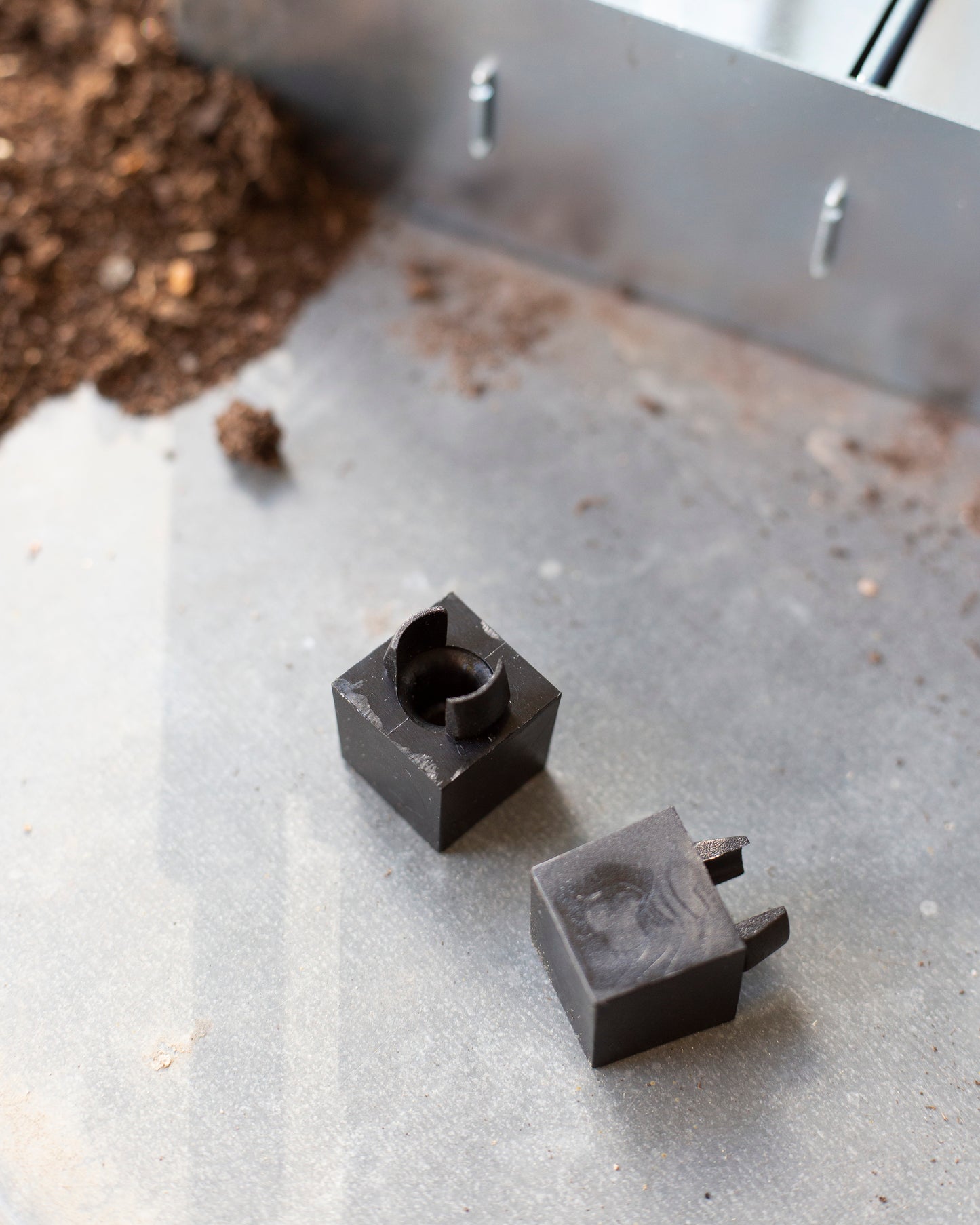 Soil blocker Mini 4 lisäosilla